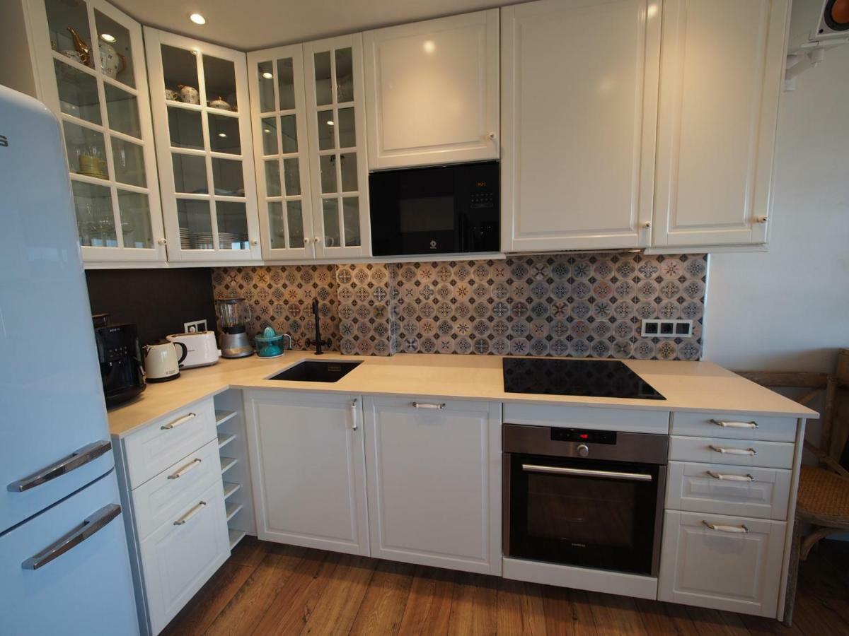 Seafront Apartment In Паламос Екстериор снимка